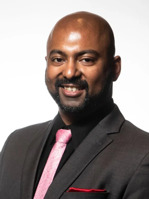 Rengasayee Veeraraghavan Headshot